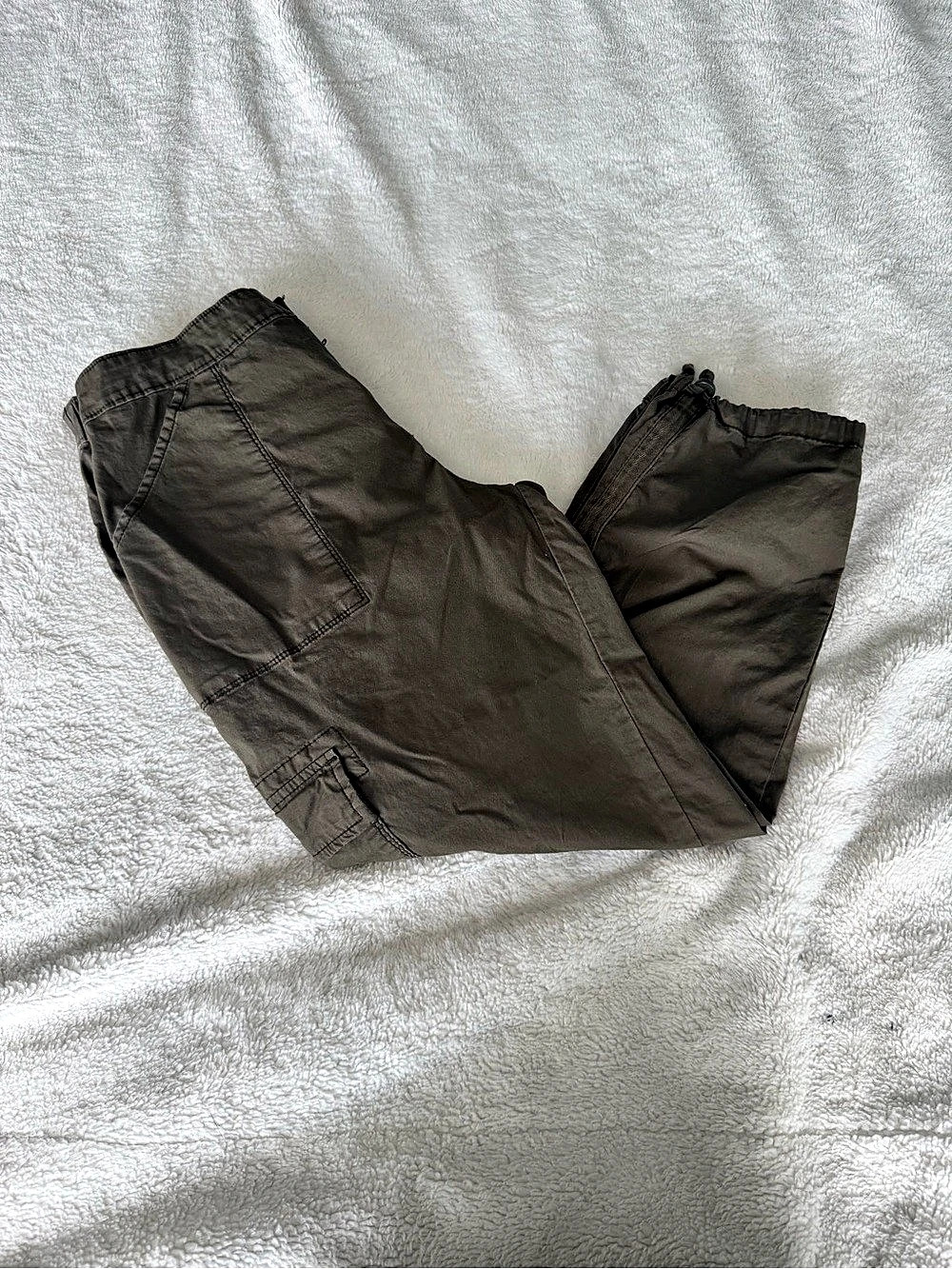 Social Standard  by Sanctuary cargo  Pants in green Size Large